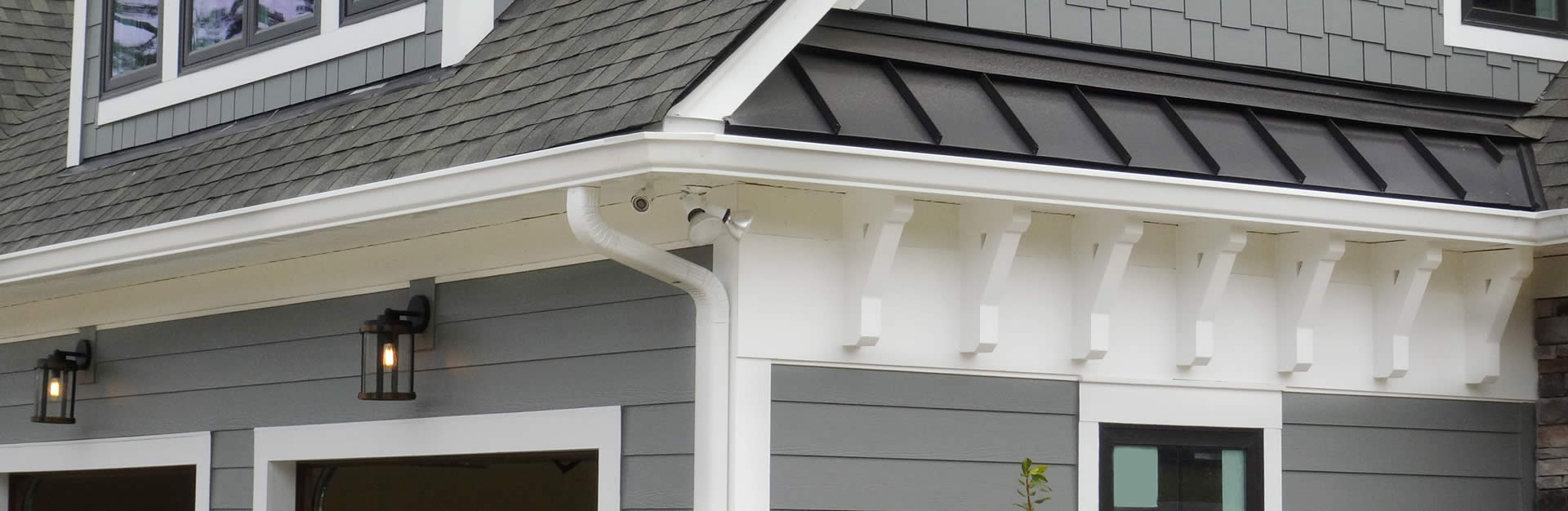 Beautiful home in Clarksville, TN with clean gutters.